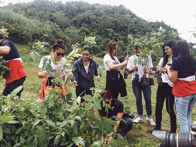 Members of the Cebu Alliance of Mass Communication Students plant Mahogany trees in Pung-ol Sibugay. (CONTRIBUTED PHOTO)