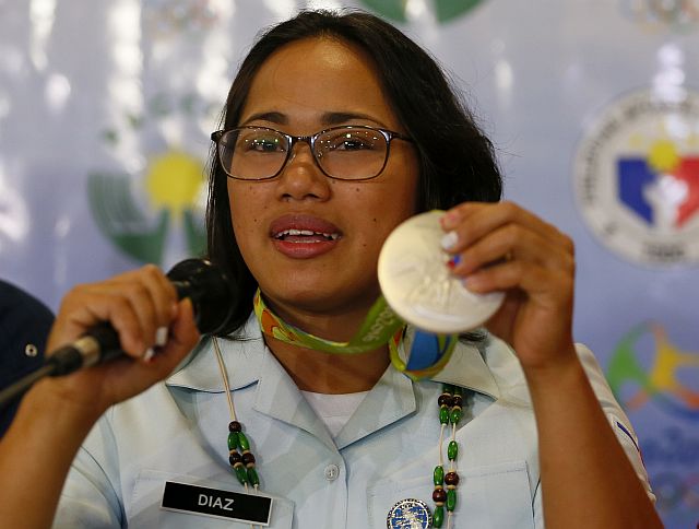 Hidilyn Diaz and her Rio Olympics silver medal.