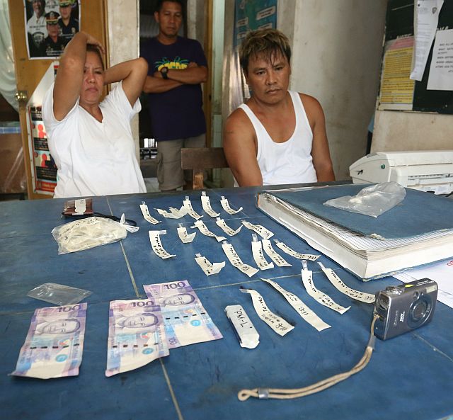 Ponciano Mamugay and Marites Batican were arrested by Argao police in a buy bust operation in sitio Sugongon Barangay Talaga Argao while the suspect Albert Ortiga escape during the operation. (CDN PHOTO/LITO TECSON)
