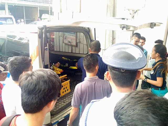 Police investigation showed that Udto was loading goods onto the cargo elevator from the fourth floor of Elizabeth Mall (E-Mall) located along Leon Kilat Street in Cebu City, when its cables snapped (CDN PHOTO/CHRISTIAN MANINGO).