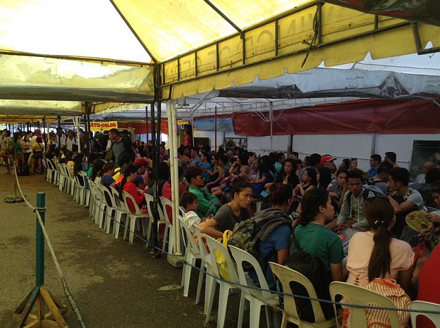 Holding areas for Bato-Barili & Bato-Oslob buses have the most passengers on queue since yesterday. (CDN PHOTO/ DOMINIC YASAY)