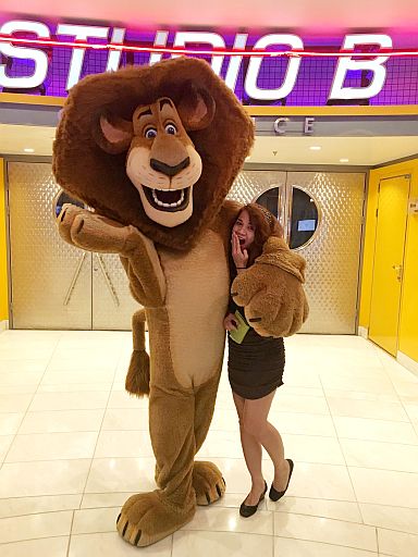 The writer with Alex  the Lion in  “Madagascar”. 