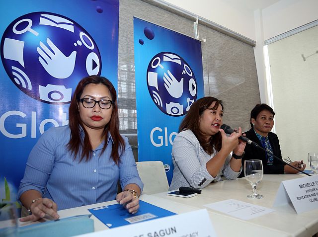 GLOBE APP CHALLENGE. Michelle Tapia, head of the Education and Digital Learning (EDL) under Globe’s Corporate Strategy and Business Development Group, answers question during a press conference that launched the Globe’s App Challenge 2016 on Wednesday, Oct. 26, 2016. With her are  Rose Sagun (left),  market development and advocacy manager of EDL and Cebu City librarian Rosario Chua (right). (CDN PHOTO/LITO TECSON)