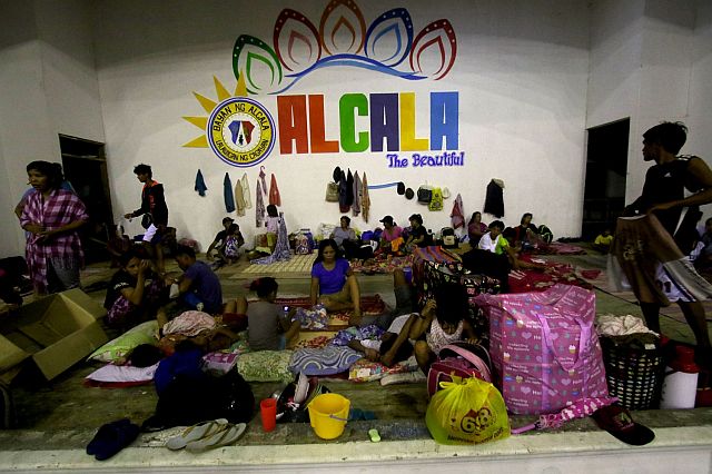 EVACUATION CENTER ALCALA - SUPERTYPHOON LAWIN / OCTOBER 19, 2016 More than 700 residents living on the shoreline take refuge on Alcala Gymnasium after pre emptive evacuation due to Supertyphoon Lawin in Alcala town, Cagayan. INQUIRER PHOTO / RICHARD A. REYES