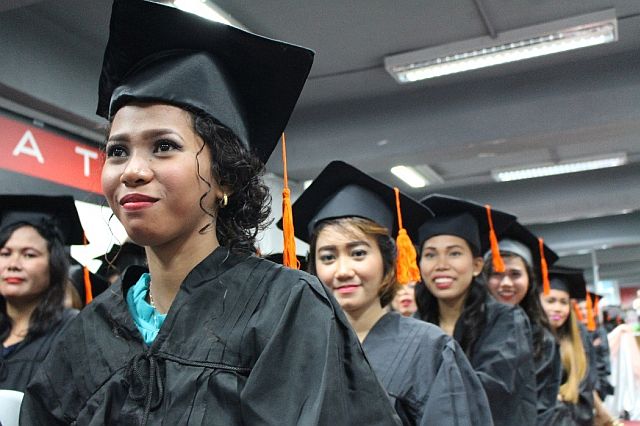 Sixty-eight Pantawid women beneficiaries finish basic cosmetic treatment course at the Rose Institute (CONTRIBUTED). 
