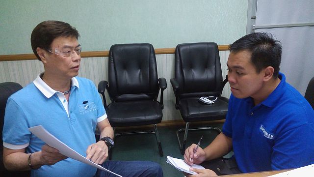 Cebu businessman Peter Lim in an interview yesterday with Ador Vincent Mayol of Cebu Daily News. (CONTRIBUTED PHOTO)