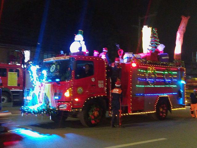 The Cebu City Fire Station entry that won the first fire truck decoration contest (CDN PHOTO/JUNJIE MENDOZA). 