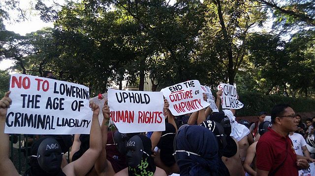 The Oblation Run highlighted issues on protest against extrajudicial killings, the lowering of age for criminal liability, the burial of late dictator Ferdinand Marcos, rental and laboratory fees, violence against women and children, and the culture of impunity. 