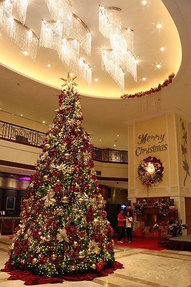 The Tree of Hope at the lobby of Marco Polo Plaza Cebu. (CONTRIBUTED PHOTO). 