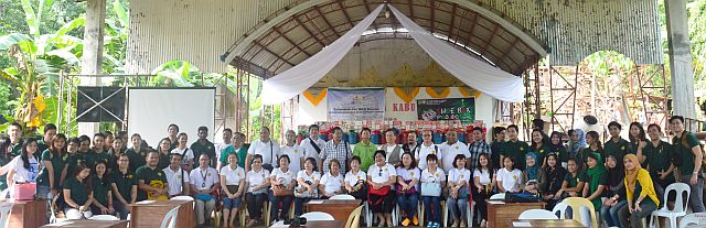 Doctors from Matias H. Aznar Memorial College of Medicine, medical students and barangay officials of Calidngan gather at the barangay’s covered court for the free medical clinic. (CONTRIBUTED). 