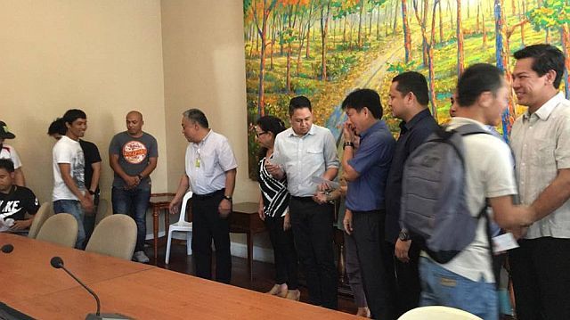 The Cebu Provincial government gave P20,000 cash assistance each to six overseas Filipino workers who were stranded in Saudi Arabia for eight months. (CDN PHOTO/IZOBELLE T. PULGO)