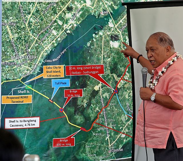 Former Cordova mayor Adelino Sitoy, Presidential Adviser on Legislative Affairs and at the same time head of the Presidential Legislative Liaison Office, discusses another bridge project in this 2015 file photo.