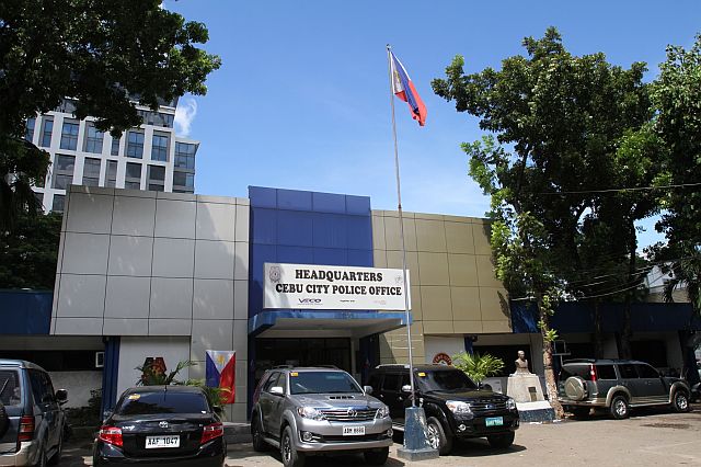 The Cebu City government is giving more equipment to the Cebu City Police Office especially the Special Weapons and Tactics unit. (CDN FILE PHOTO). 