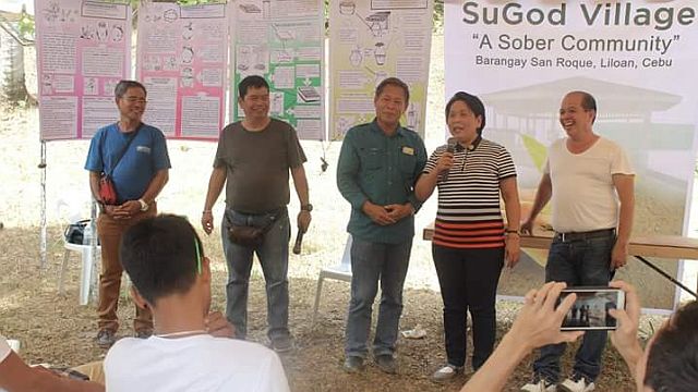 Rafaelito and Fe Barino (second and third from right), prime movers of the Duros Group of Companies, announce the site of the future development of Surrender to God (SuGod) Village, a health and wellness retreat farm that will employ happily recovered, drug-free individuals. (CONTRIBUTED PHOTO)