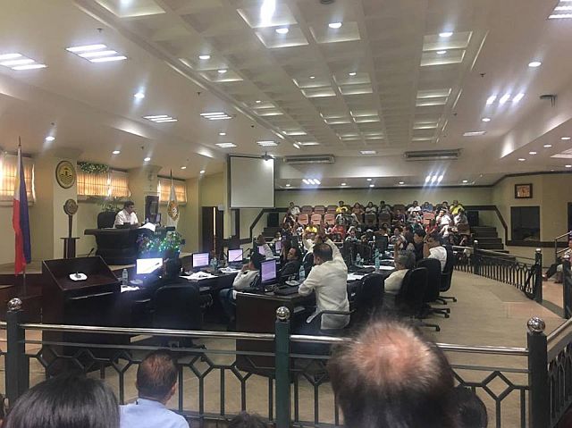 Vice Mayor Edgardo Labella presides over the City Council session on Tuesday. (CDN PHOTO/JOSE SANTINO S. BUNACHITA)