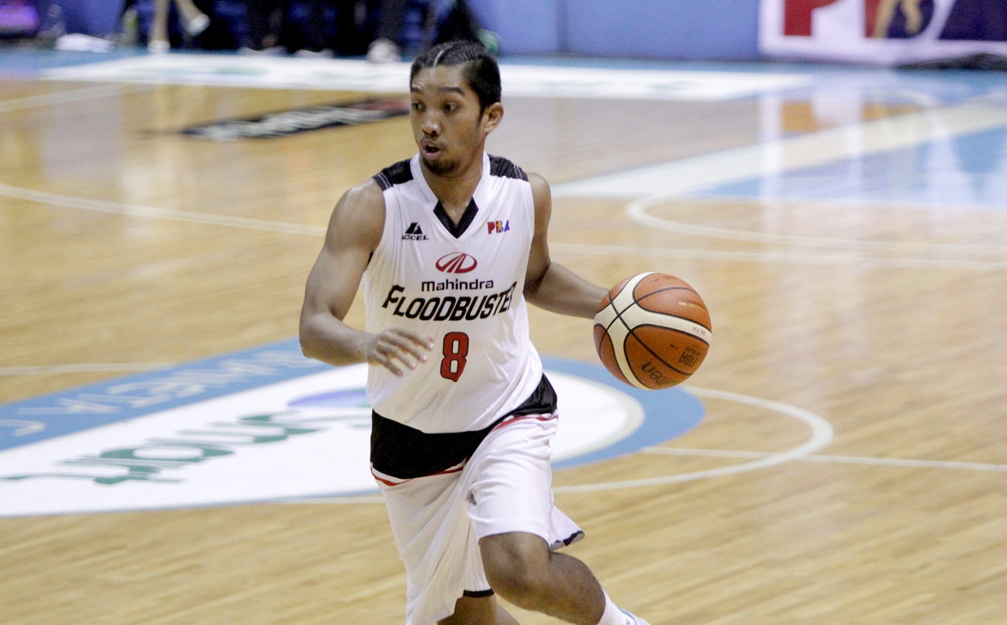 Philip Paniamogan of Mahindra/photo from PBA Images