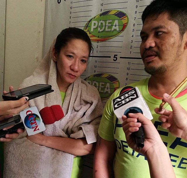 Janice Nodalo, widow of suspected drug lord Joel "Tongol" Nodaloand, and her live-in partner were arrested by PDEA 7 in a buy-bust operation in Barangay Buaya, Lapu-Lapu City on Friday night. PDEA 7 seized P6M worth of drugs from the couple. (CDN PHOTO/CHRISTIAN MANINGO)