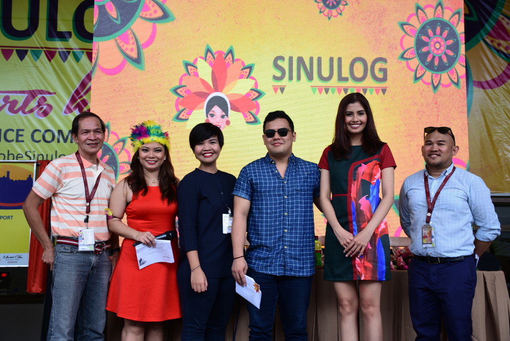 Ms Universe 2011 3rd Runner Up Shamcey Supsup-Lee (second from right) charmed passengers and guests at Mactan-Cebu International Airport during the two-day Sinulog Start Here event from January 13-14. She is joined by the Sinulog Street Dancing Competition judges (L-R) Roy Branzuela, GMR-Megawide AOCC staff; Malou Mozo, GMR-Megawide Corp. Comm Manager; Anna  Salgado- Megawide Corp Comm Officer; Ramon Basabe- Globe Territory Sales Head; and Gio Ruiz- GMR-Megawide Creatives and Brand Manager. 