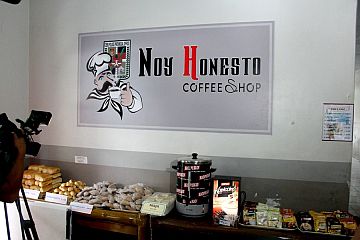 THE BEST POLICY. The Noy Honesto Café is now selling rice and even appliances to members of the police cooperative.  Photo from CebuGov.Ph