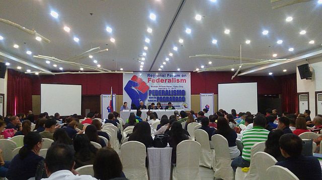 More than 200 DILG officers and presidents of Liga ng mga Barangay from all over Central Visayas gather in a regional forum on federalism organized by the Department of Interior and Local Government. (CDN PHOTO/VICTOR ANTHONY V. SILVA)