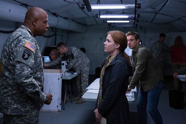 Forest Whitaker (as Colonel Weber) and Amy Adams (Louise Banks) in a scene from “Arrival”
