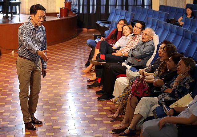 Francis Kong, who is a husband and a father of three children, encourages parents during a forum to continue to update their parenting skills. (CDN PHOTO/JUNJIE MENDOZA)