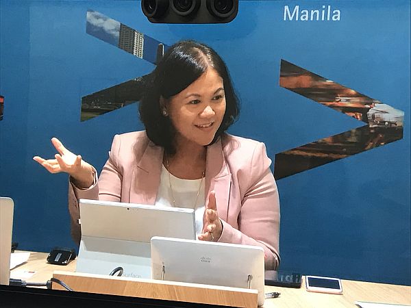 Ambe Tierro, senior managing director of Accenture Technology, shares the results of their gender pay survey at the firm’s offices in Cebu City. Aileen Garcia-Yap