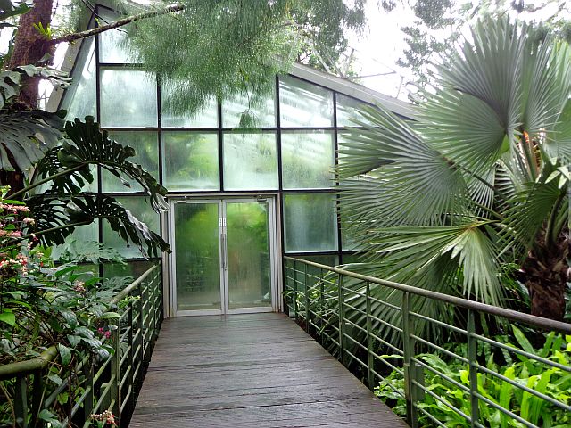 entrance to the Cool House within the Singapore Botanic Garden