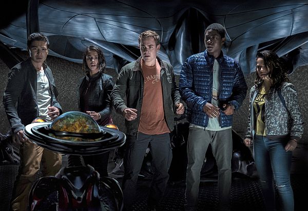 In this image released by Lionsgate, Ludi Lin, from left, Naomi Scott, Dacre Montgomery, RJ Cyler and Becky G appear in "Power Rangers." (Kimberly French/Lionsgate via AP)