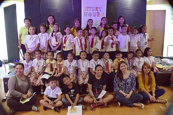 Children from Mactan Air Base Elementary School and Sto. Niño Mactan Montessori School joined the February 18 session of Story Hours, a literacy development initiative organized by Basadours, Cebu Daily News and J Centre Mall.  PHOTO VIANCA ABELLANA