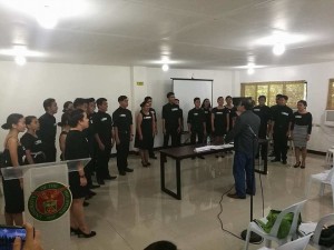 UP Cebu’s Serenata with UPSA Conductor Dr. Eduardo Manguita sings during a press conference for their nationwide concert tour (CDN PHOTO/ CHRISTIAN MANINGO)
