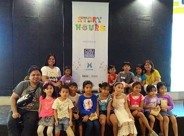 STORY HOURS:  Invited participants from Barangays Banilad and Lahug join walk-in participants during the four-hour storytelling  session at the J Centre Mall last March 25. (CONTRIBUTED PHOTO/DOREEN SY)