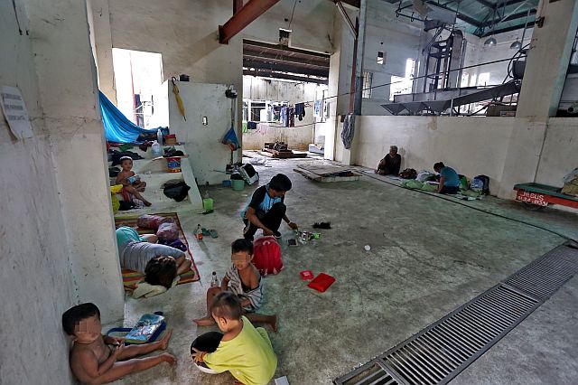  The Cebu City  government rounded up street dwellers and housed them in the old abattoir building as part of the cleanup for the summit meetings of the delegates of the Association of Southeast Asian Nations. (CDN PHOTO/JUNJIE MENDOZA)