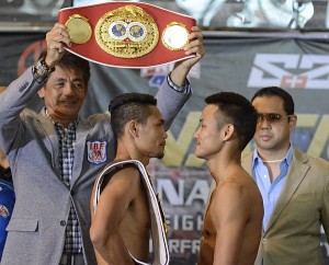 STARE DOWN. Donnie Nietes and Ektawan Nantapech stare at each other during the official weigh-in at the Robinsons Galleria Cebu. 