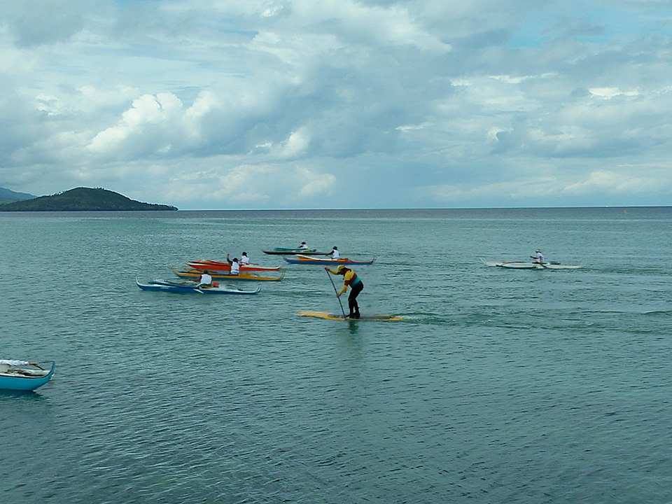 The women's single's race ongoing at the Moalboal Seaside Park.  CDN Photo /James Savellon