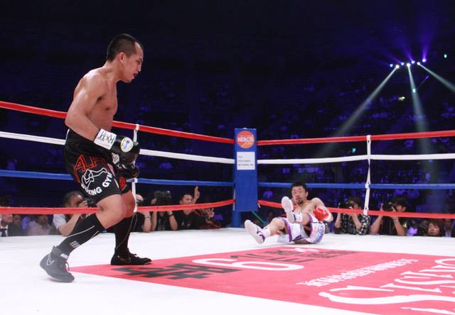  Milan Melindo floors Akira Yaegashi in the first round en route to winning the IBF world light flyweight title in Tokyo, Japan./CONTRIBUTED PHOTO/Sumio Yamada