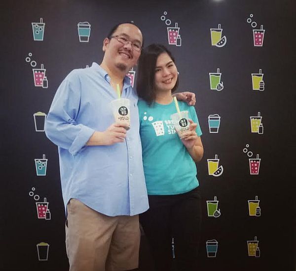 After five years, Meyan Young (right) has expanded her milk tea drink business to four outlets. Contributed photo
