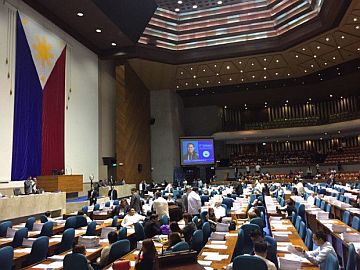 House session will hopefully start on time with the new rule aiming to address the Filipino time issue being implemented starting July 25. INQUIRER FILE PHOTO
