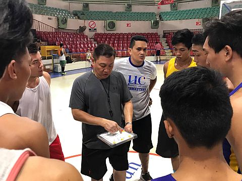 Multi-titled head coach Yayoy Alcoseba starts his practice with the UC Webmasters at the Cebu Coliseum.  Jonas Panerio