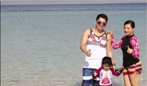 Arjay Asejo, who starred in his own viral video,  explores the beaches of Cebu with his wife Reynel and daughter Trixie.