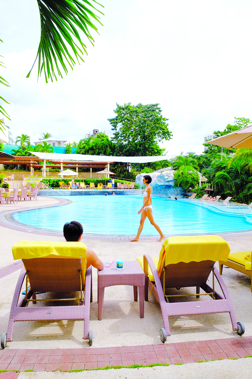 Marco Polo Plaza Cebu_Pool Area