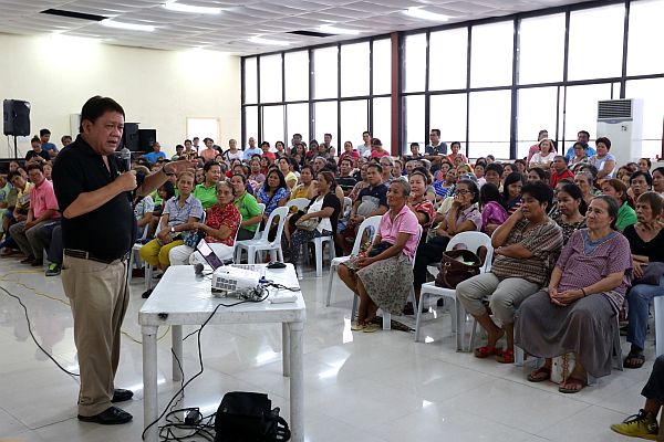 Urban poor urged: Help in city’s fight vs drugs | Cebu Daily News