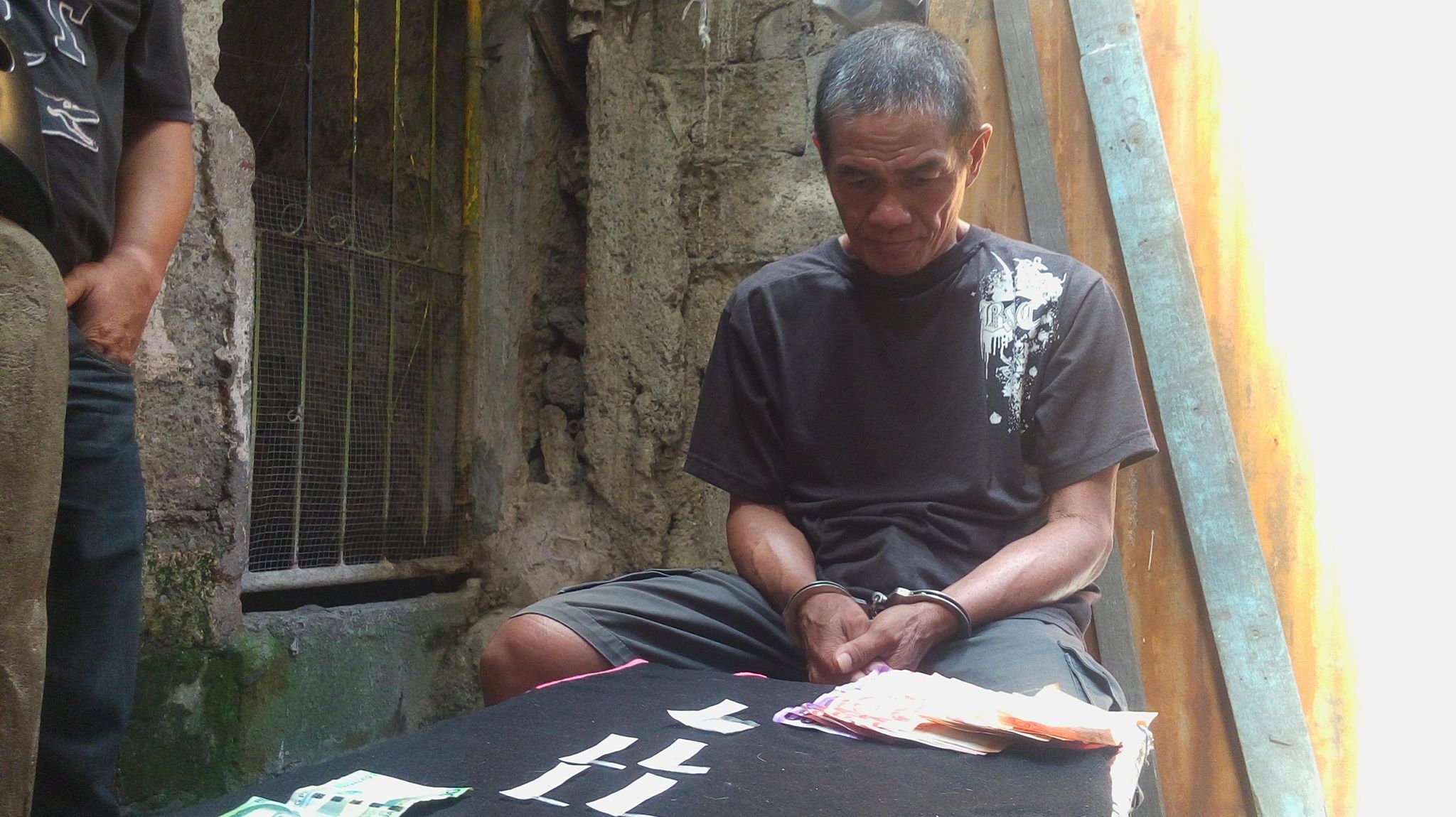 Man Nabbed In Pasil Drug Bust Cebu Daily News