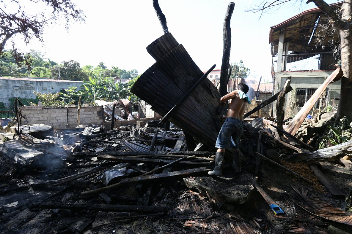 Nine houses razed in Bacayan | Cebu Daily News