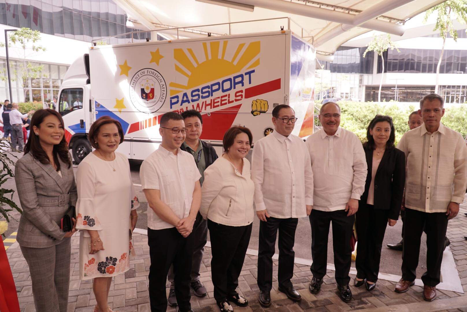 Passport on Wheels starts offering services to applicants at SM Seaside