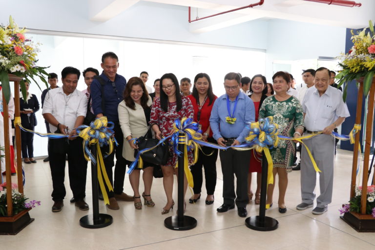 UC launches first robotics and AI highschool program in Cebu | Cebu ...