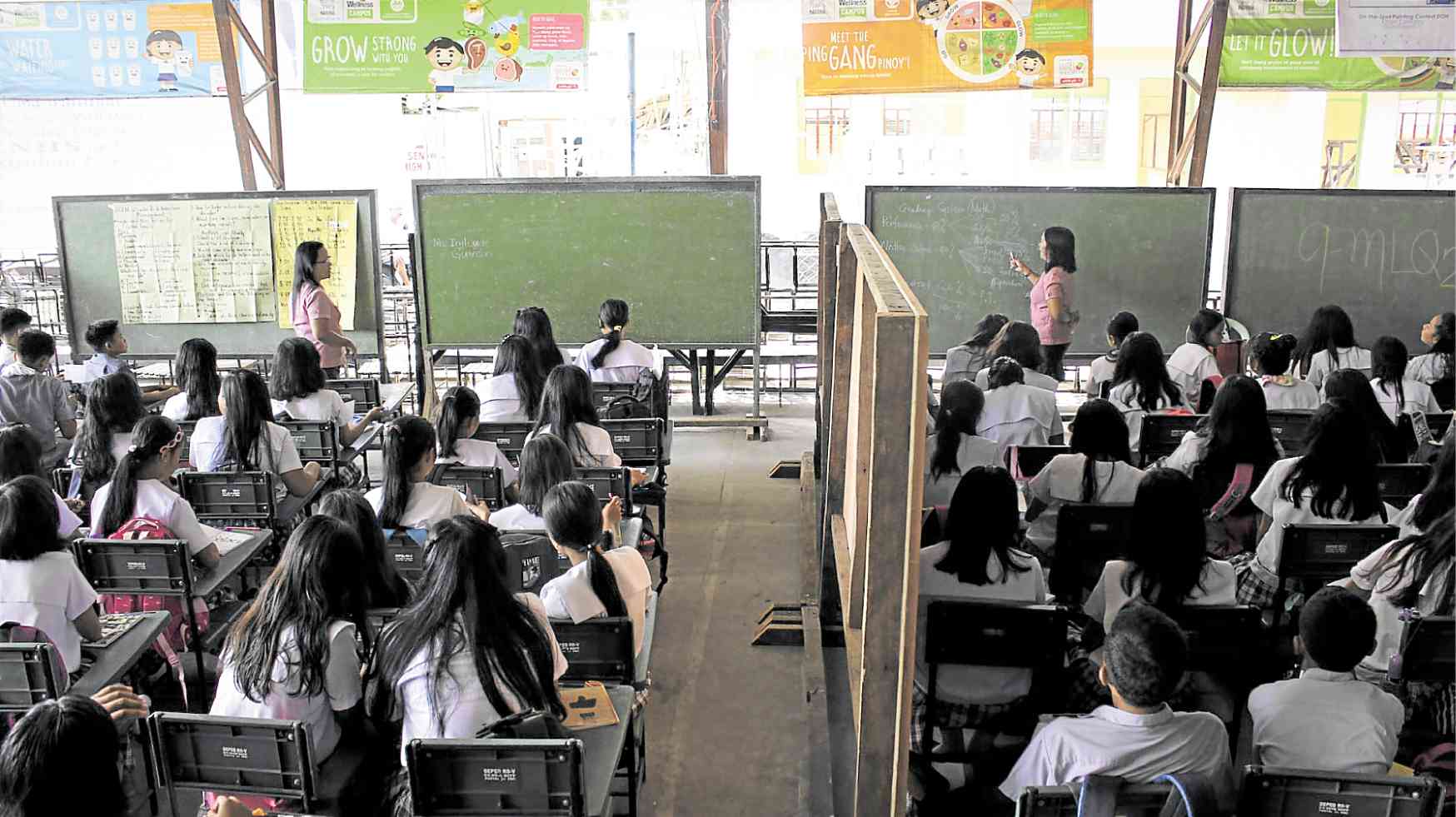 Governor Gwendolyn Garcia has disapproved DepEd Cebu's proposed budget for the coming school year. | CDN file photo