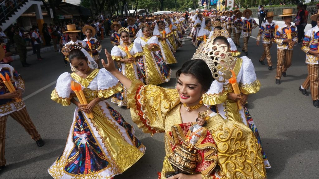 Talisay City Central Elementary and National High School contingent performs on the streets during the Sinulog sa Lalawigan 2020. This year, Talisay City has withdrawn its participation in this year's Sinulog.| CDN Digitalf file photo