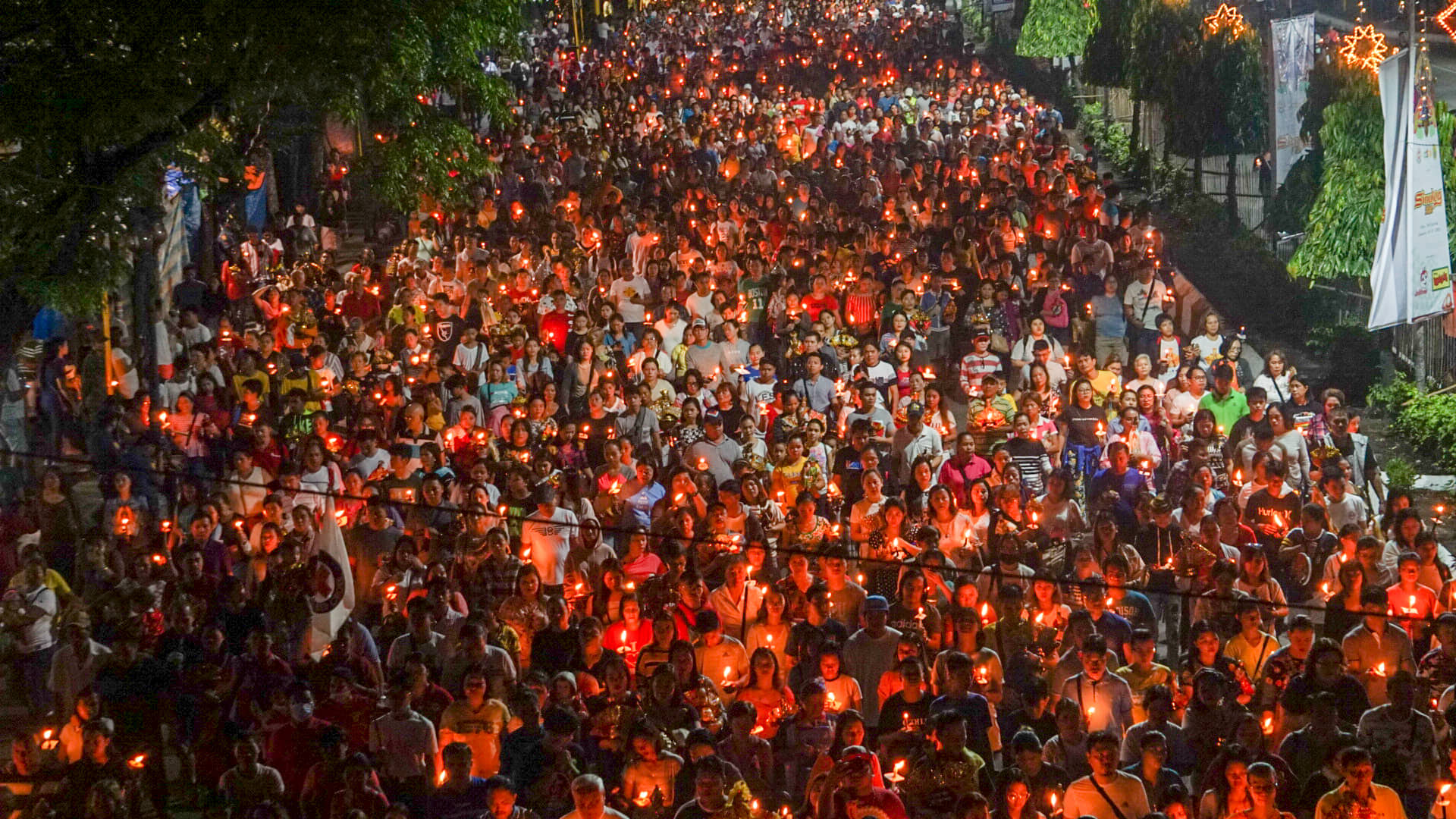 Mammoth Crowd Of Devotees Join Walk With Mary Procession, Mass | Cebu ...