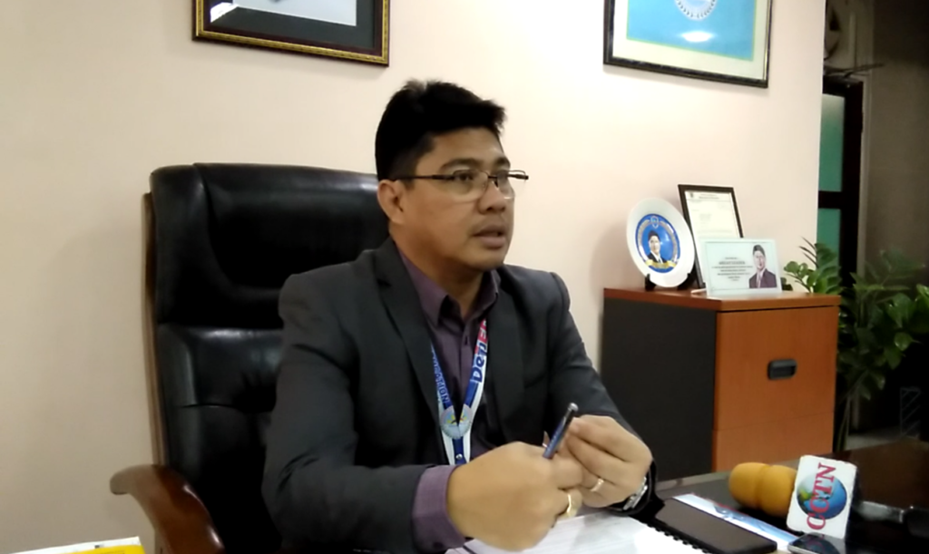 DepEd-7 Regional Director Salustiano Jimenez assures students and parents that there are no questionable learning materials in Central Visayas. | CDND file photo